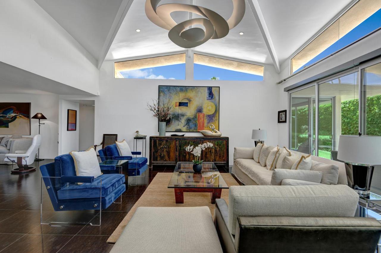 Canyon Palms Estate- Ultra-Luxe, Pool, Spa, Firepit, Outdoor Kitchen & More パーム・スプリングス エクステリア 写真