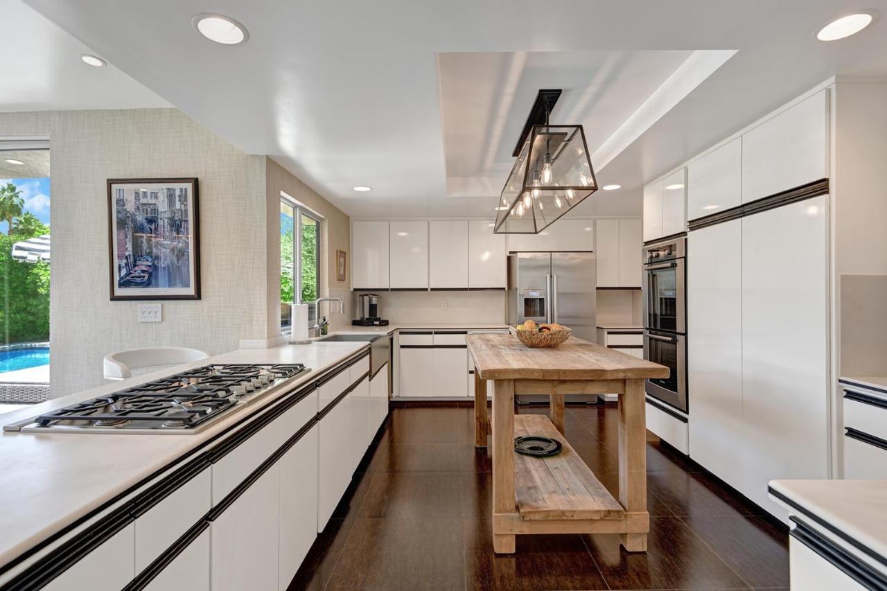 Canyon Palms Estate- Ultra-Luxe, Pool, Spa, Firepit, Outdoor Kitchen & More パーム・スプリングス エクステリア 写真