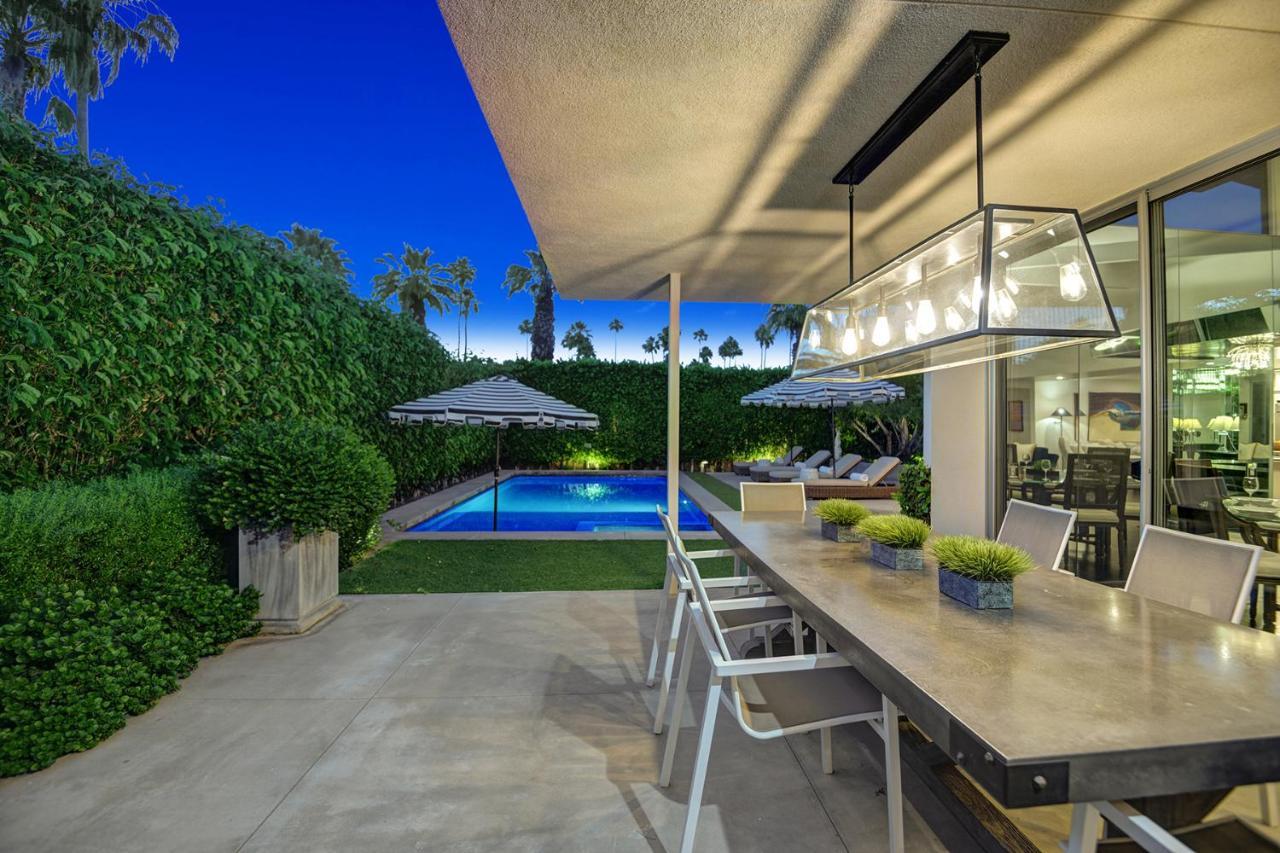 Canyon Palms Estate- Ultra-Luxe, Pool, Spa, Firepit, Outdoor Kitchen & More パーム・スプリングス エクステリア 写真