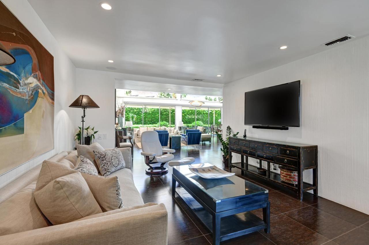 Canyon Palms Estate- Ultra-Luxe, Pool, Spa, Firepit, Outdoor Kitchen & More パーム・スプリングス エクステリア 写真