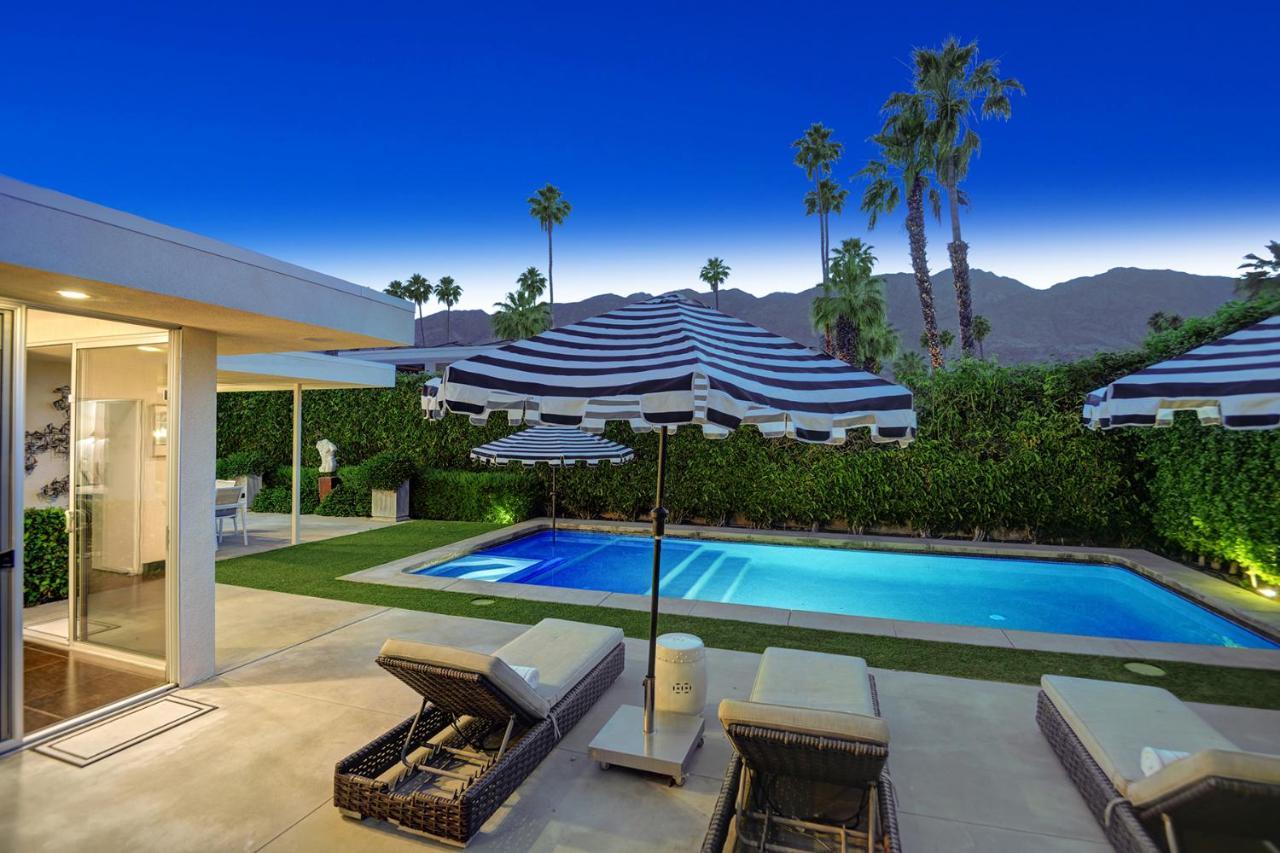 Canyon Palms Estate- Ultra-Luxe, Pool, Spa, Firepit, Outdoor Kitchen & More パーム・スプリングス エクステリア 写真